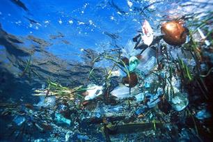 Steeds meer plastic in Grote Oceaan