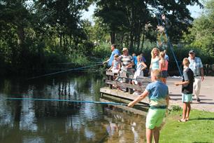 Vrijwilligers voor vislessen gezocht